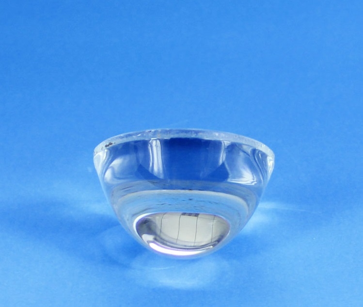 LED-Profilstrahler nutzen asphärische Spiegeltechnologie, um ein neues Lichterlebnis zu erzielen