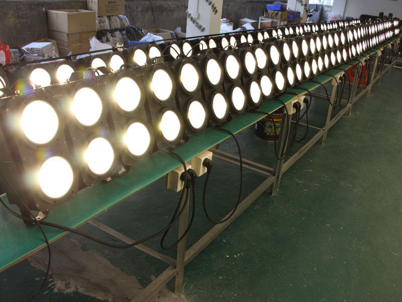 4 Köpfe COB LED Audience Blinder Light