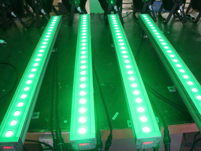 24 Stück 3in1 LED-Außenlichtleiste