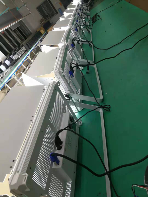 Weiße 200-W-Zweifarben-Temperaturtafelleuchte