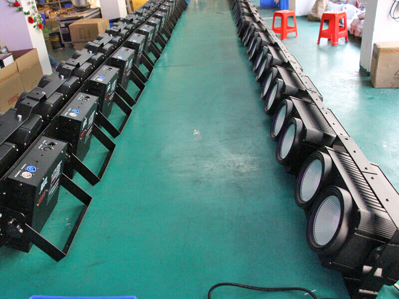 2 Köpfe COB LED Audience Blinder Light