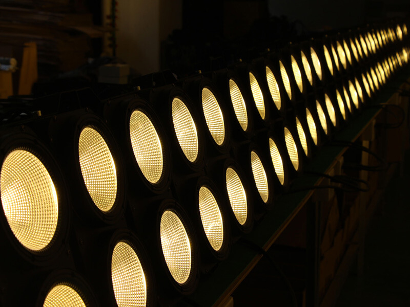 4 Köpfe COB LED Audience Blinder Light