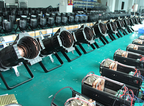 200 W digitaler LED-Scheinwerfer Leko mit fester Linse und Profil, LED-Ellipsenstrahler