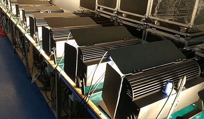 Welche Bedingungen erfüllt ein Atelierfeldlicht, um die Videoaufnahme mit hoher Auflösung zu erfüllen?