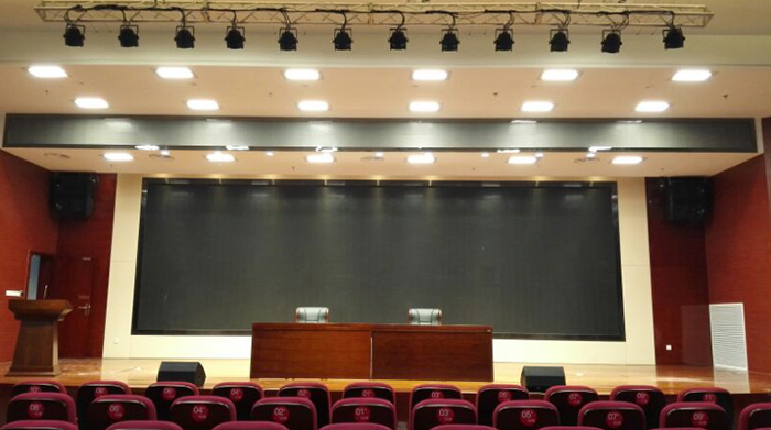 Dinghu-Theater-LED-Film- und Fernseh-Gewindelinsen-Linsenstrahler-Projekt-Fall