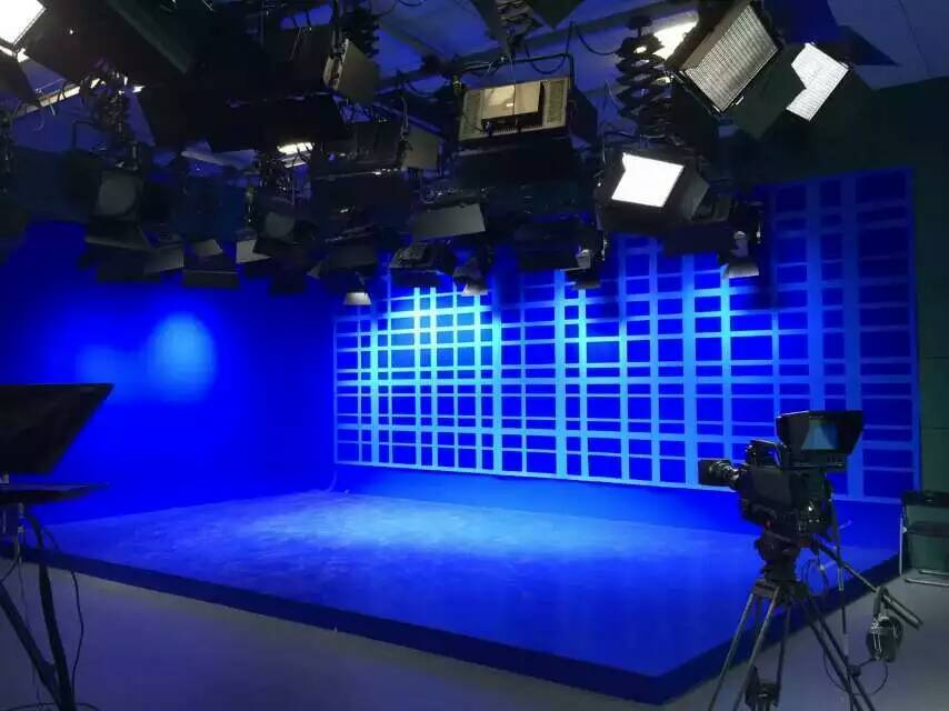 Zwei Prinzipien des virtuellen Blue Box Studio-Beleuchtungsdesigns