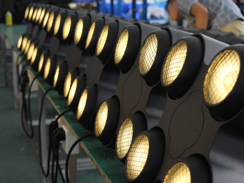 400W LED Atomic Audience Blinder Light