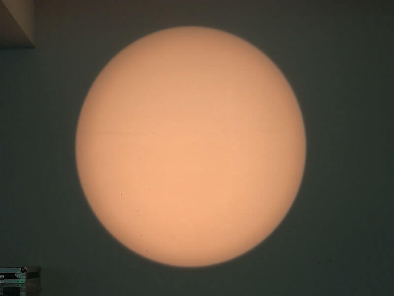 400 W LED-Profilstrahler mit fester Linse