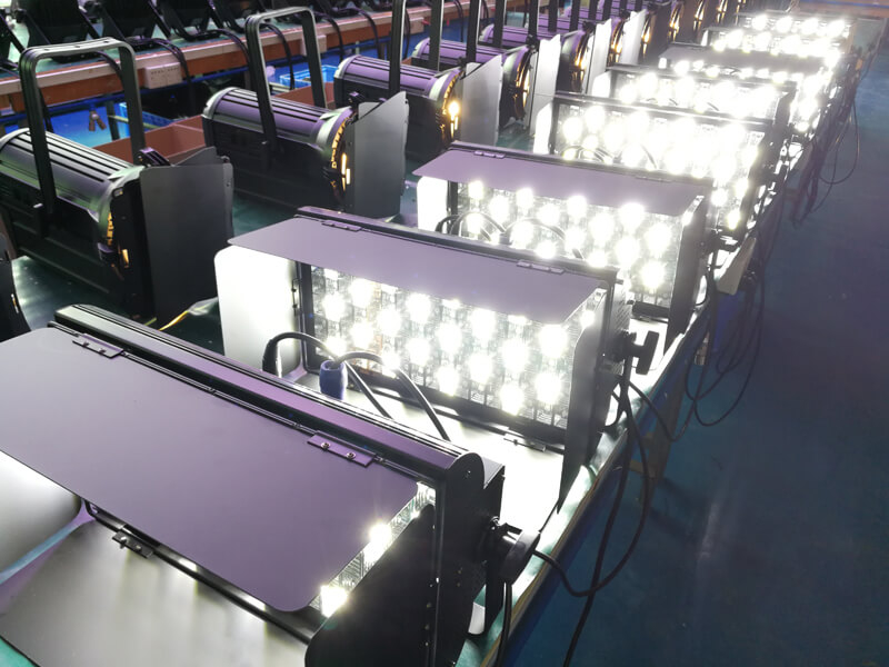 108 Stück 360 W LED-Cyclorama-Licht