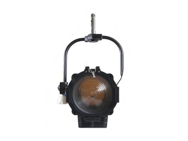 300 W LED-Fresnel-Dauerlicht mit fester Farbtemperatur und Polbetrieb