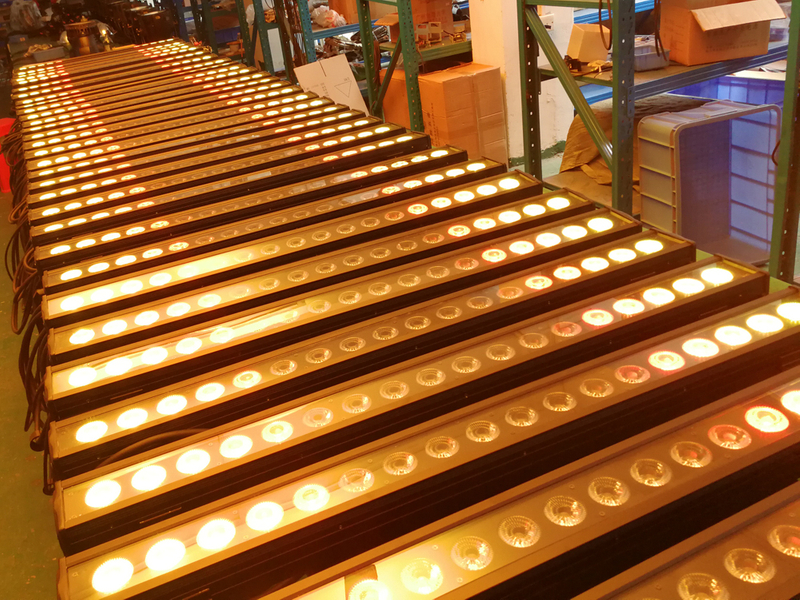 18-teiliges 4-in-1-LED-Wandwaschlicht