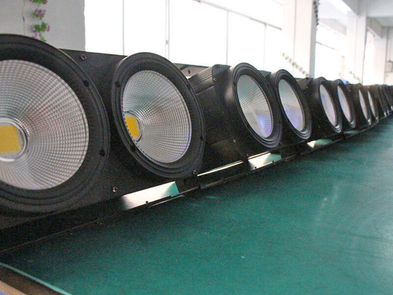 2 Köpfe COB LED Audience Blinder Light