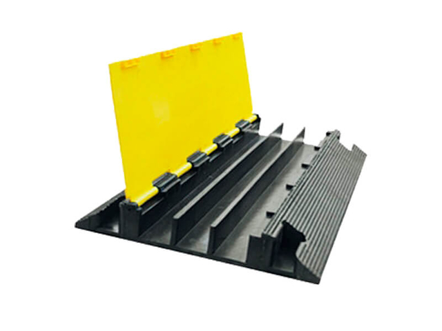 3 Kanäle Kabelrampen