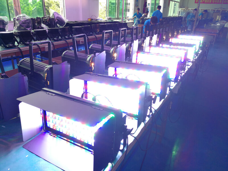 108 Stück 360 W LED-Cyclorama-Licht