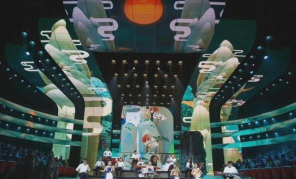 Punkte, Linien und Flächen, Konstruktion einer Welt – Zum Durchbruch der Bühnenbeleuchtung in der Fernsehsprache