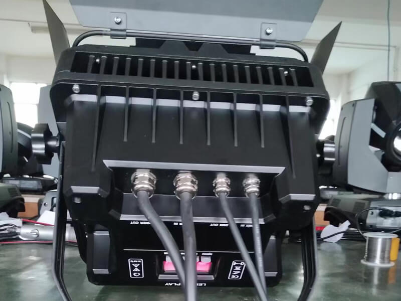 24 Stück RGBW 4in1 LED-Wandfluter