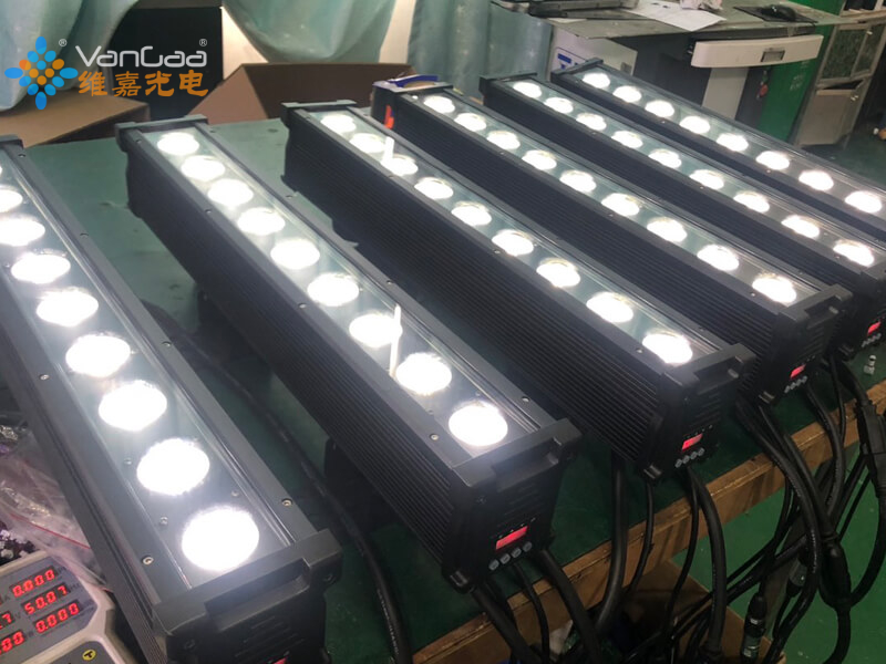 Herstellung 2ft 9pcs 18w LED-Wandfluter (1)