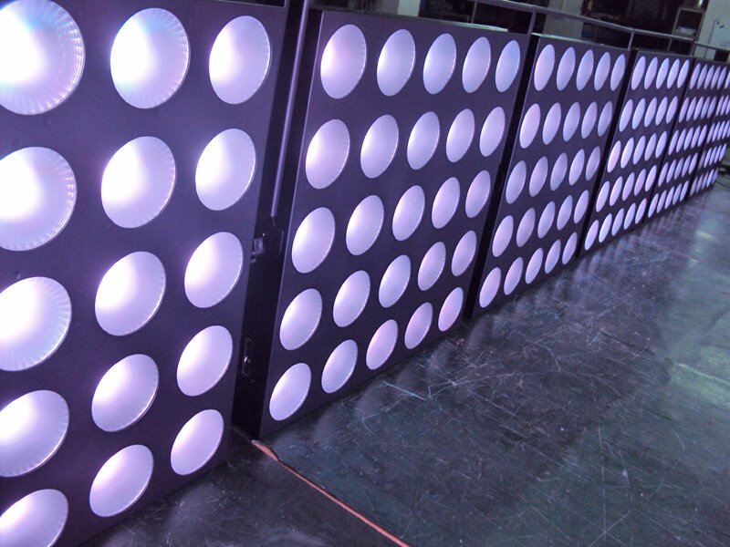 25-köpfiges LED-Matrix-Blinderlicht